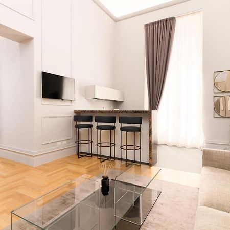 Limehome Lecce Palazzo Bn מראה חיצוני תמונה