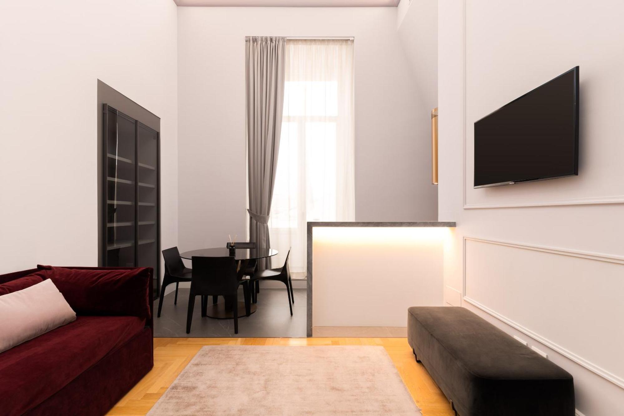 Limehome Lecce Palazzo Bn מראה חיצוני תמונה