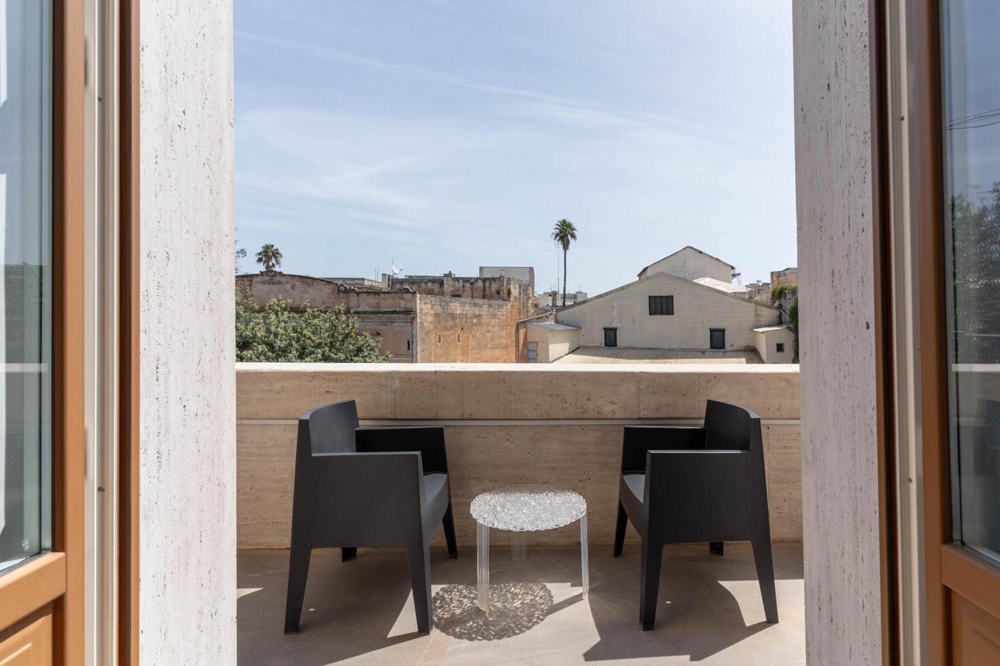 Limehome Lecce Palazzo Bn מראה חיצוני תמונה