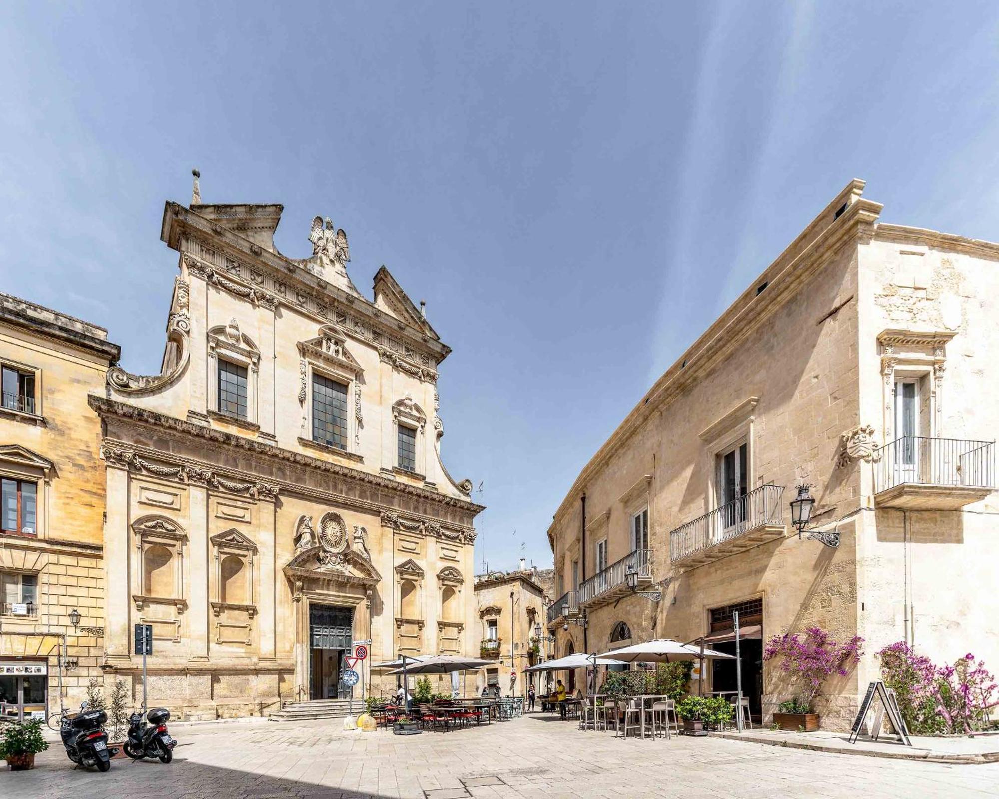Limehome Lecce Palazzo Bn מראה חיצוני תמונה