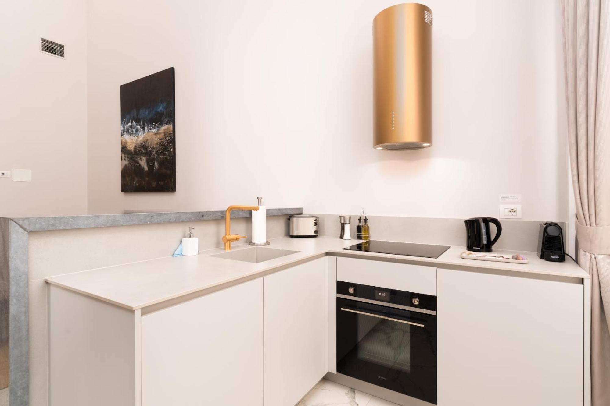Limehome Lecce Palazzo Bn מראה חיצוני תמונה
