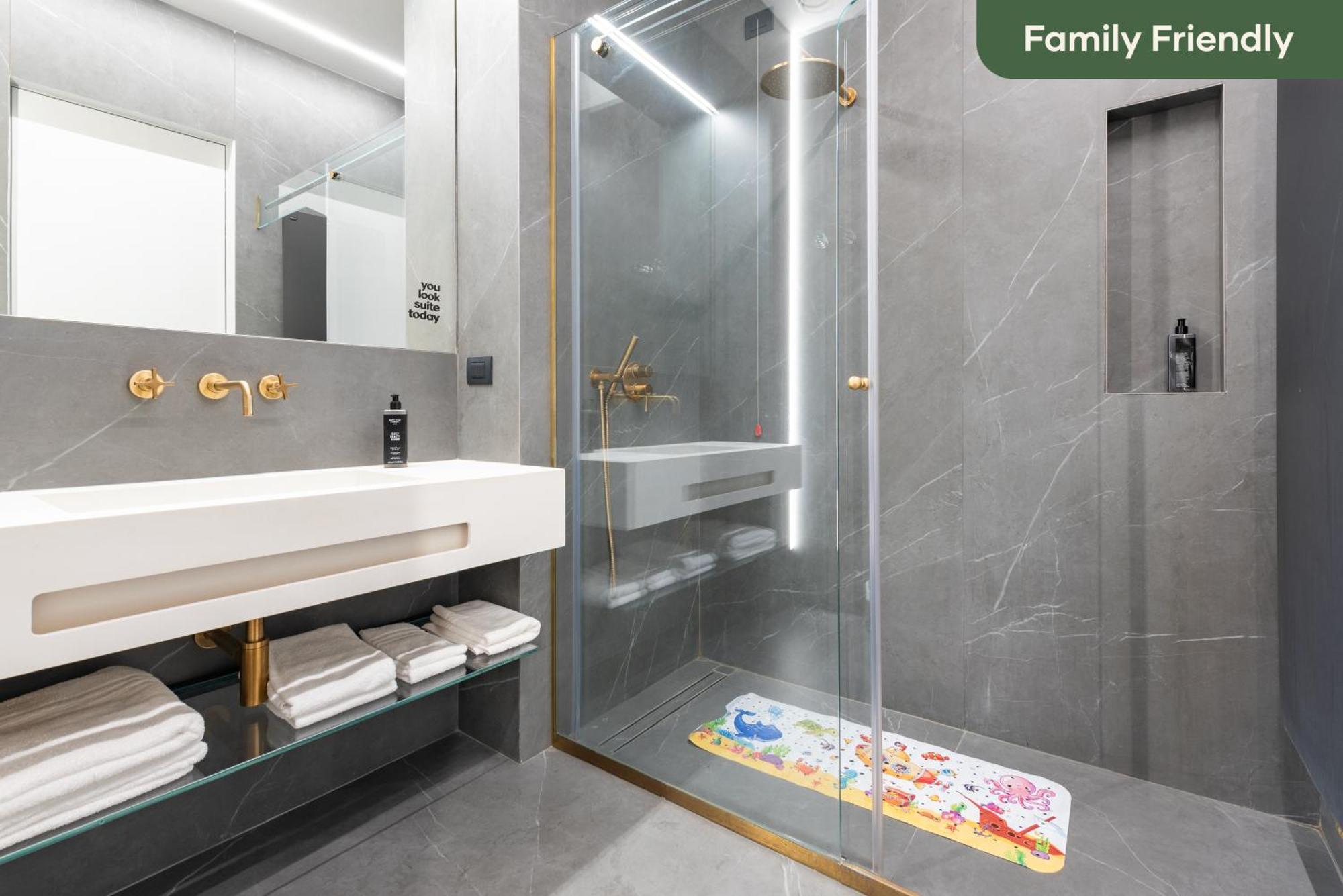 Limehome Lecce Palazzo Bn מראה חיצוני תמונה