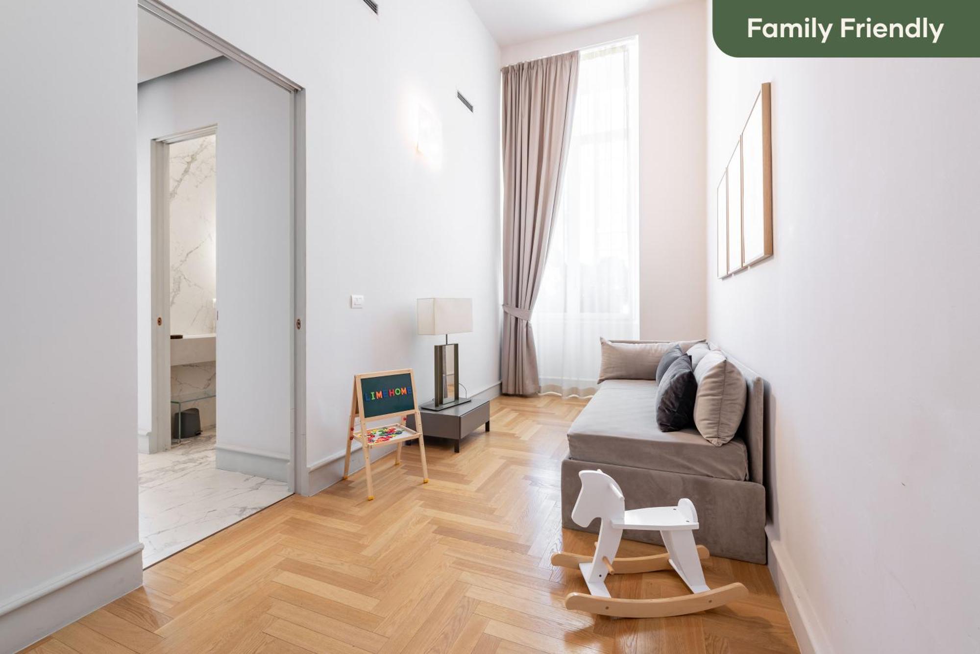 Limehome Lecce Palazzo Bn מראה חיצוני תמונה